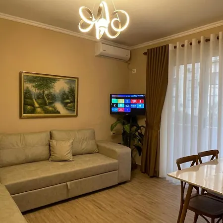 아파트 Berat Central Home 베라트